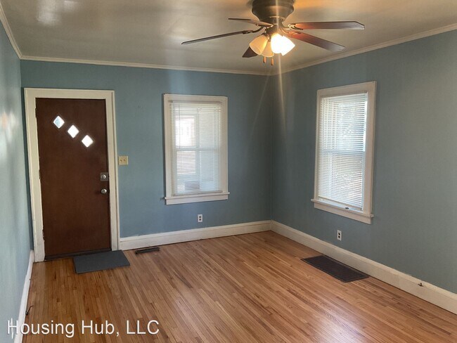 Foto del edificio - 3 br, 1 bath House - 988 Central Ave W