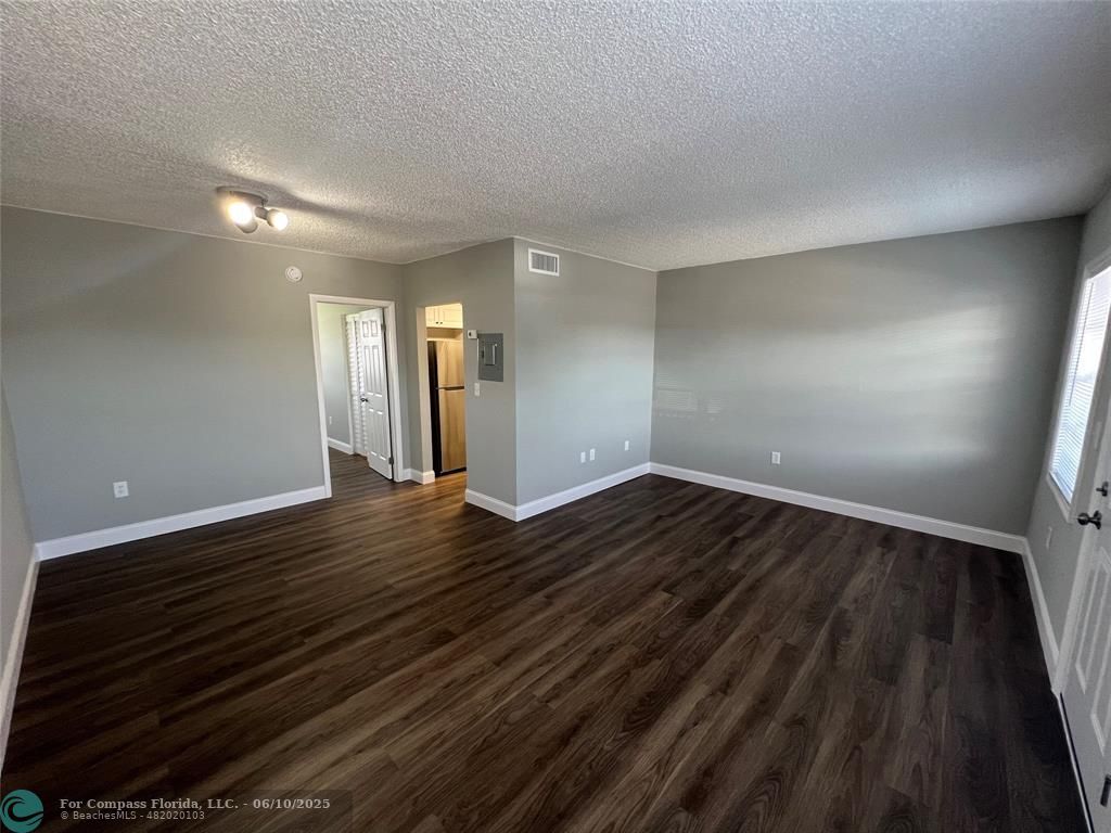 Foto principal - 2605 NW 135th St