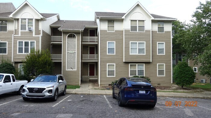 Primary Photo - 6736 Willowbrook Dr