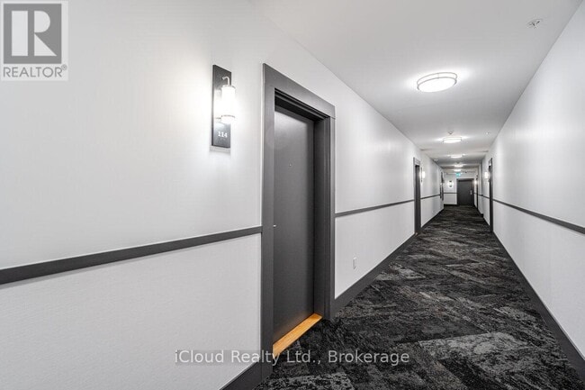 Building Photo - 570 Lolita Gardens