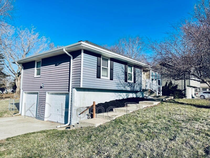 10606 N Oak Trafficway, Kansas City, MO 64155 House Rental in Kansas City, MO