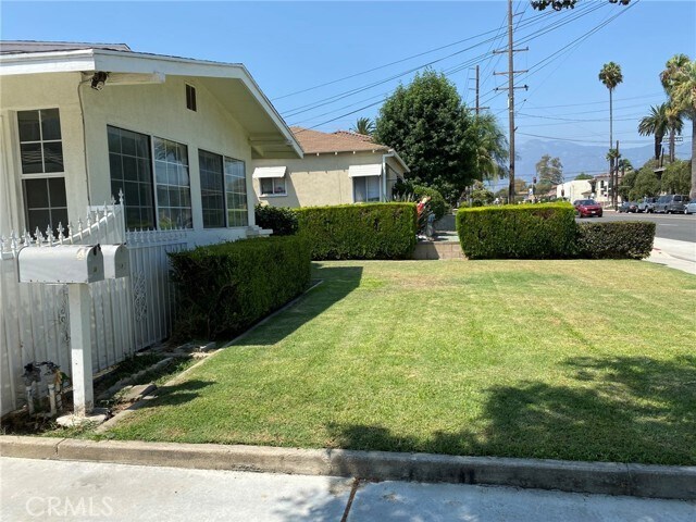 Primary Photo - 5611 Temple City Blvd
