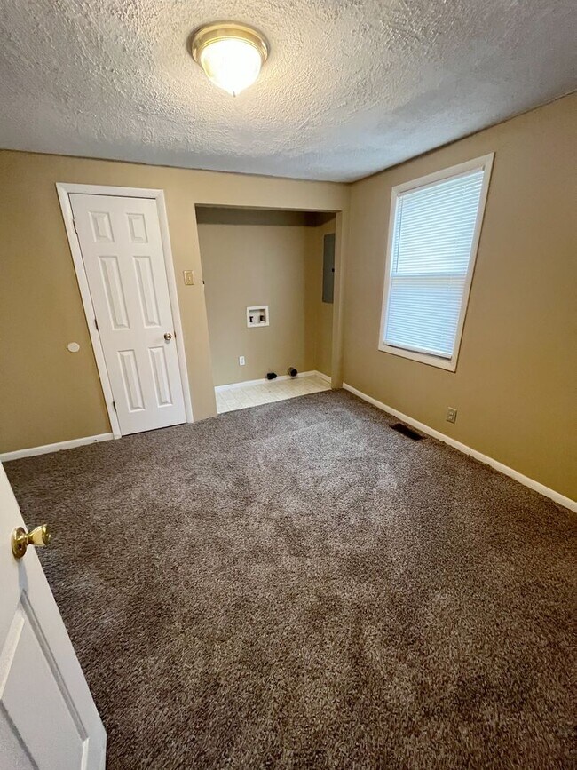 Foto del edificio - 2 Bedroom, 1 Bathroom House!