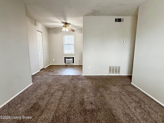 Foto del edificio - 9409 La Grange Rd