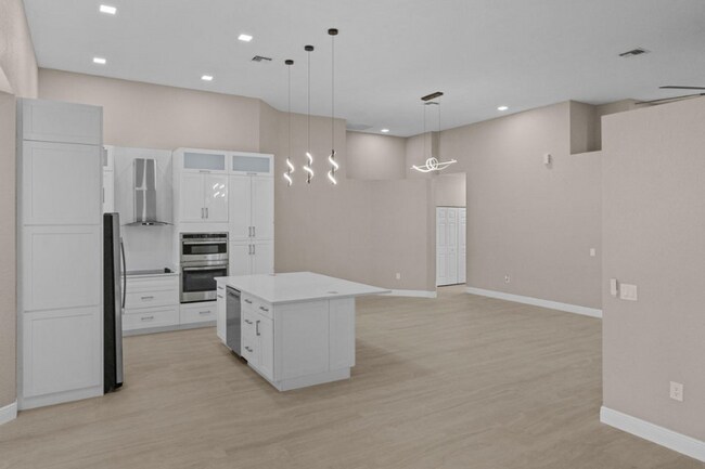 Building Photo - 8985 NW 45th Ct