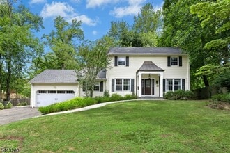 Building Photo - 162 Mountainview Dr