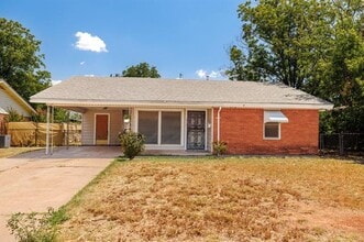 Building Photo - 1217 Mimosa Dr
