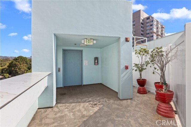 Foto del edificio - 10336 Wilshire Blvd