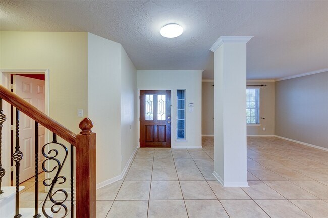 Foto del edificio - 2610 Ledgebrook Ln