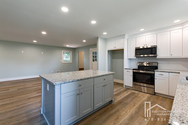 Building Photo - 3979 Potomac Dr NW