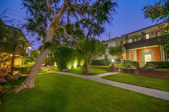Foto del edificio - 3133 Overland Ave