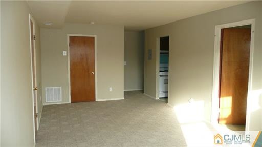 Building Photo - 179 College Dr