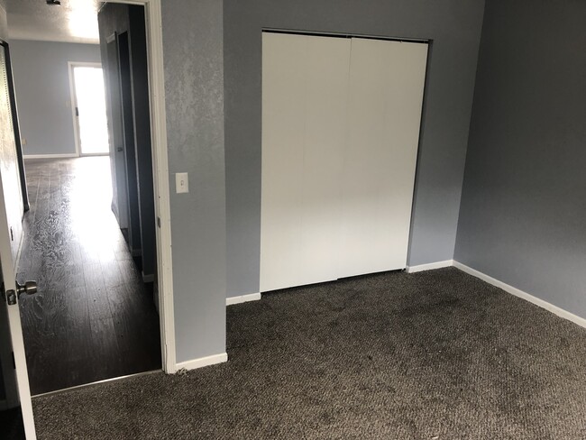 Foto del edificio - 5718 Ryewyck Dr