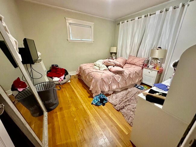 Building Photo - 62 Litchfield St