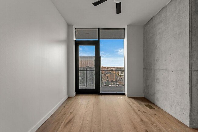 Foto del edificio - 610 Davis St