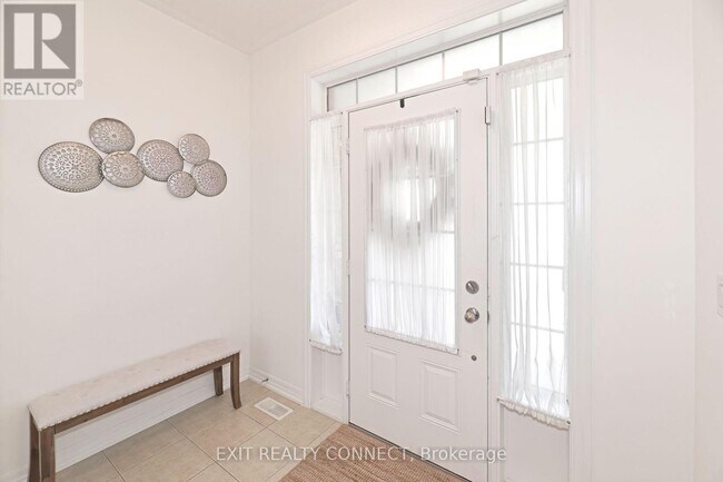 Building Photo - 122 Aird Ct
