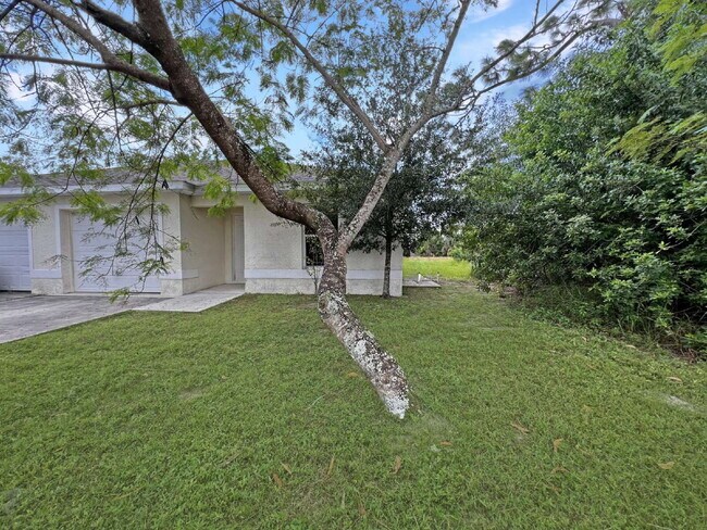 Foto del edificio - Sweater Weather Optional: 3 Beds, 2 Baths,...