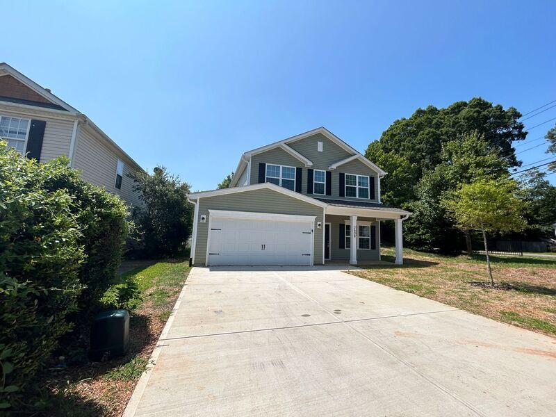 Primary Photo - 2608 Reid Park Ln