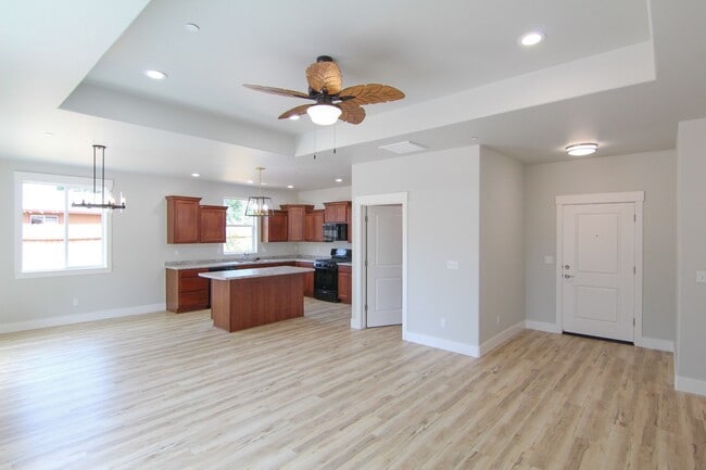 Building Photo - Newly Constructed 3 Bedroom Home!
