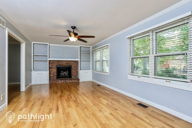 Foto del edificio - 748 Berquist Drive, Ballwin, MO, 63011