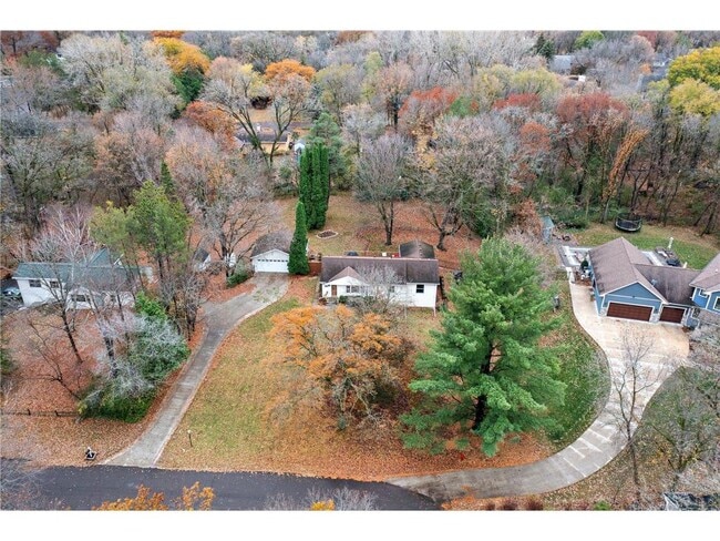 Building Photo - 15803 Sunset Rd