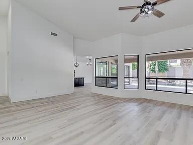 Foto del edificio - 5910 E Woodridge Dr