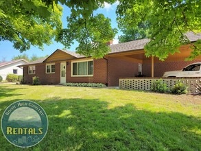 Building Photo - 188 Longvue Dr