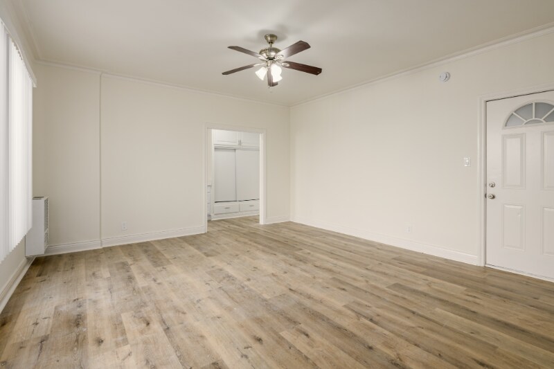 Foto principal - 1317 N Bronson Ave