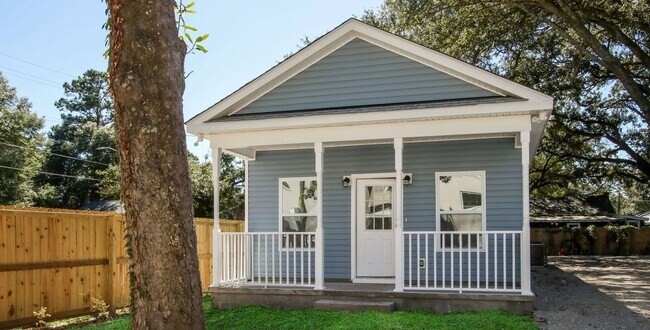 Foto del edificio - 2BR/2BA Fantastic Location in Savannah