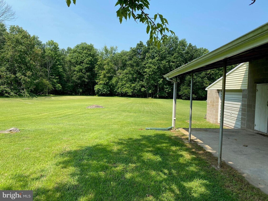 Foto principal - 1534 Chestnut Ridge Rd