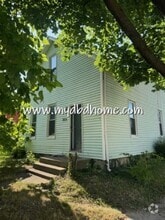 Building Photo - 2404 Chestnut St