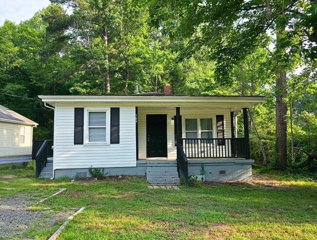 Building Photo - 104 Archdale Dr