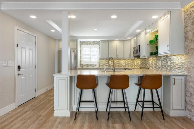 Building Photo - 326 Windrush Blvd