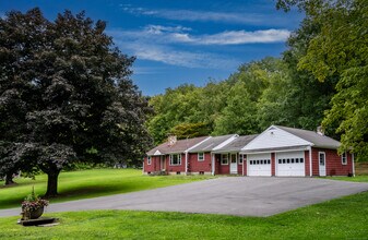 Building Photo - 52B Fuller Mountain Rd