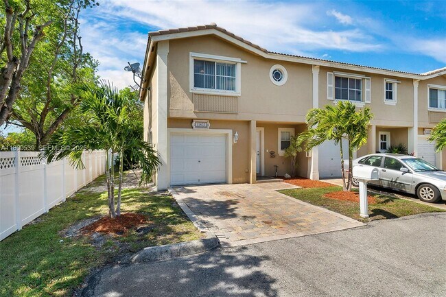 Foto del edificio - 11633 NW 23rd Ct