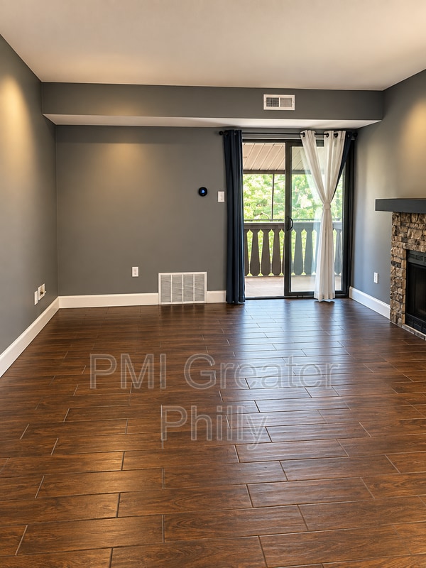 Building Photo - 407 Shawmont Ave