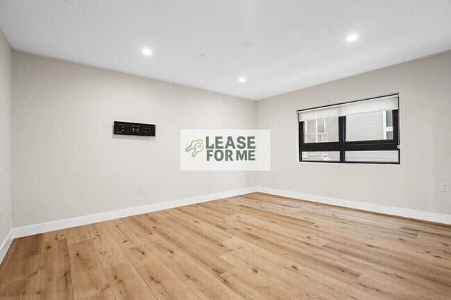 Foto del edificio - 846 S Mariposa Ave