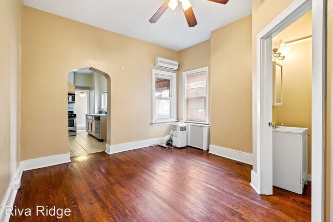 Building Photo - 4 br, 2.5 bath House - 12 S. 14th Street