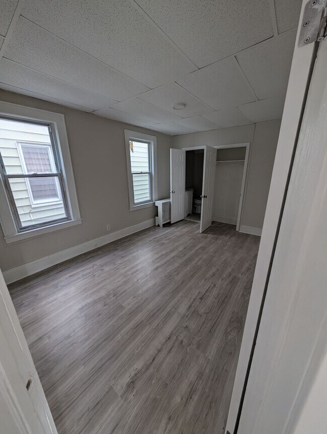 Photo - 195 Lehigh Ave Apartment