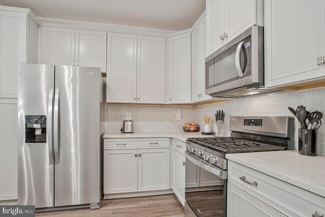 Building Photo - 4515 Reaney Ln