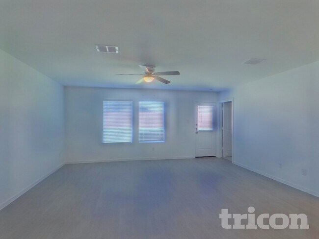 Foto del edificio - 1632 Baugh St