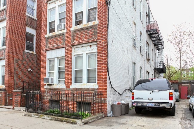 Foto del edificio - 720 Miller Ave