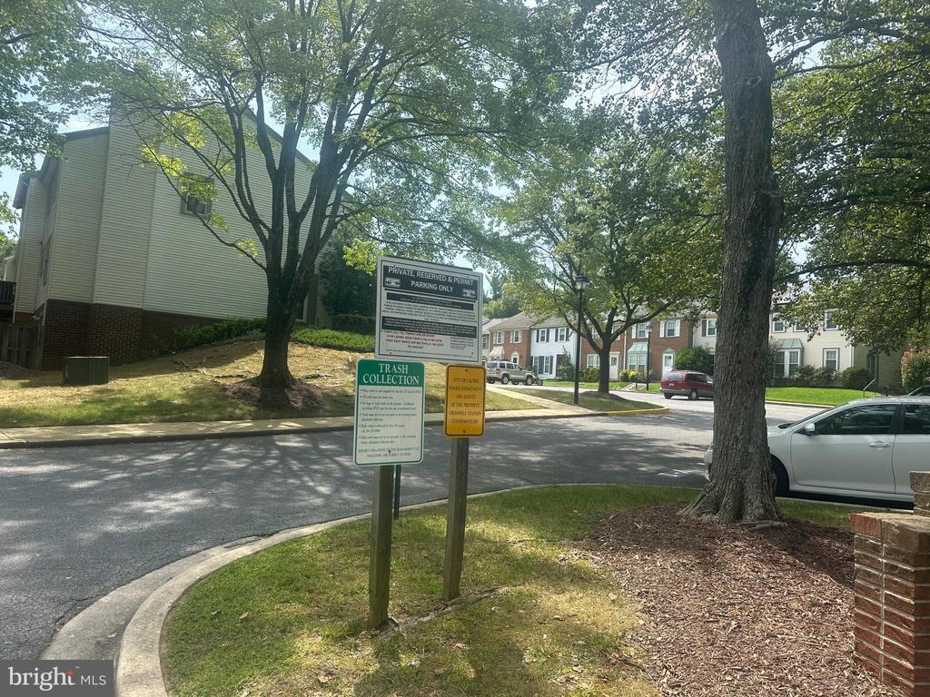 Foto principal - 15929 Dorset Rd
