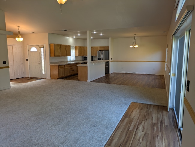 Photo - 1591 Roseanna Dr Townhome