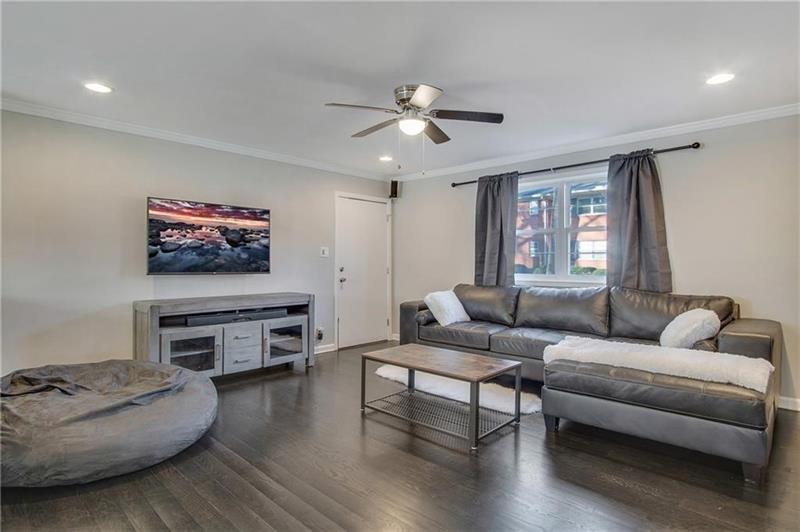Foto principal - 3660 Peachtree Rd NE