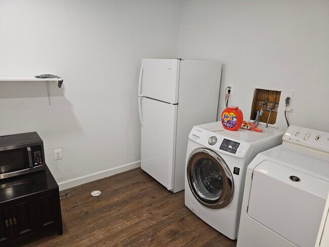 Foto del edificio - 4606 Charlton Ct