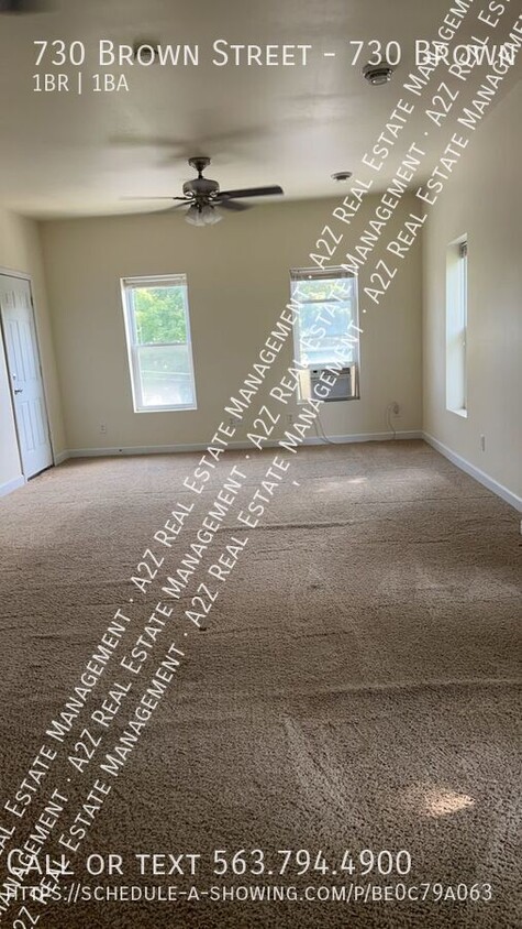 Primary Photo - LARGE 1 bedroom/1 bath Apartment