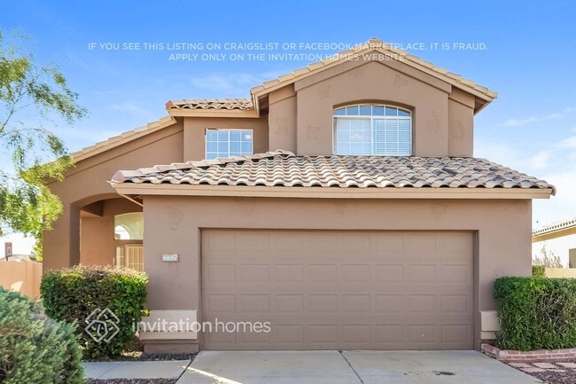 Building Photo - 6887 W Via Del Sol Dr