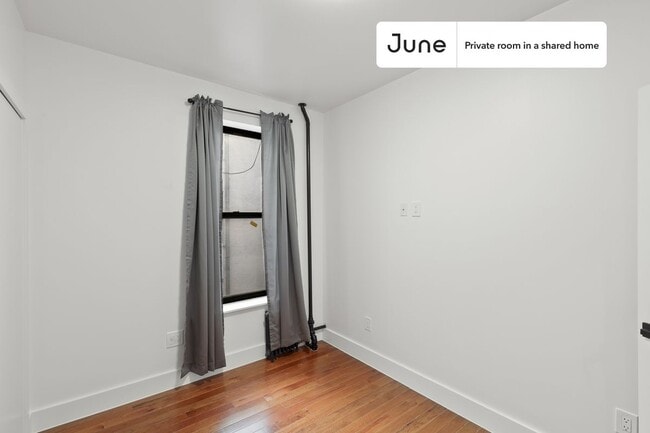 Building Photo - Room in Shared 4 bed/2 bath home