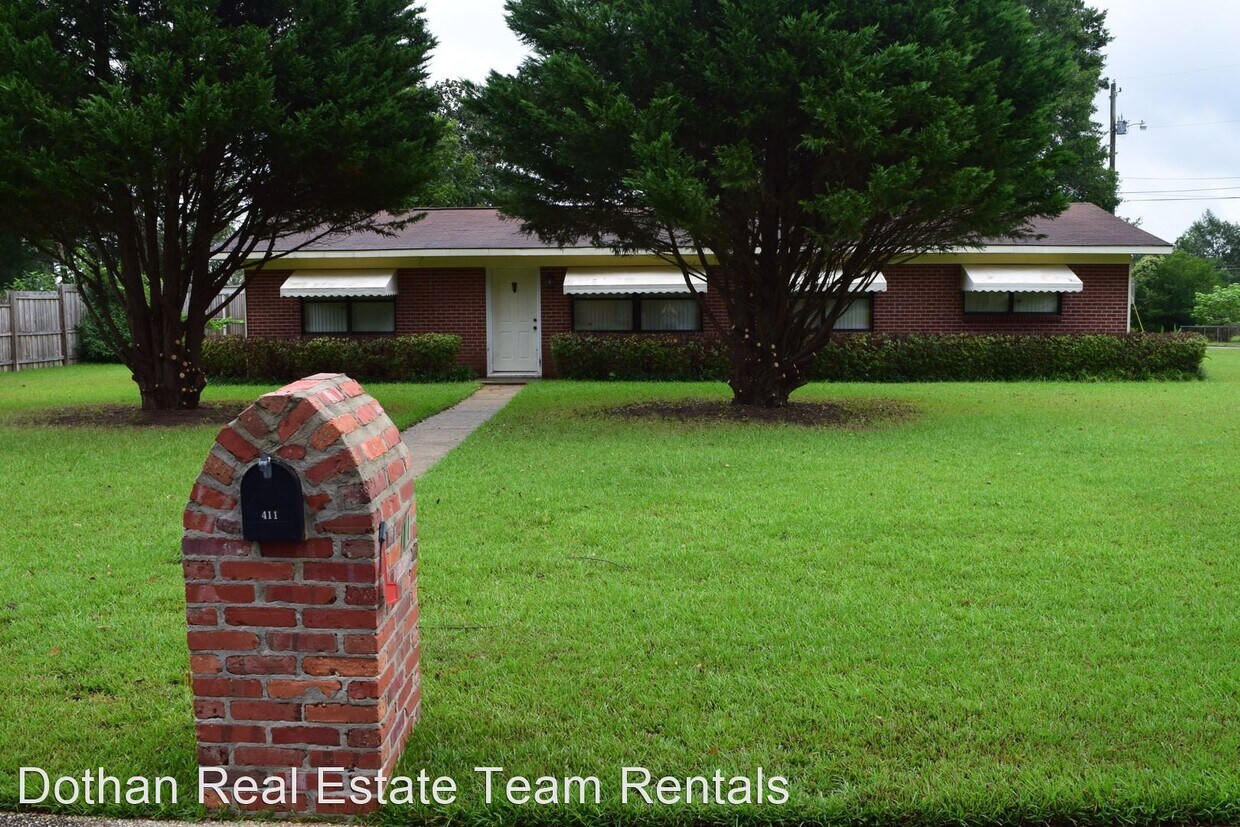 Primary Photo - 3 br, 2 bath House - 411 Dolphin Dr